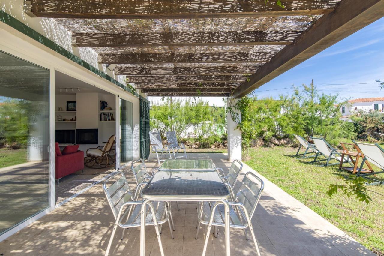 Biniancolla Iris Villa Exterior photo