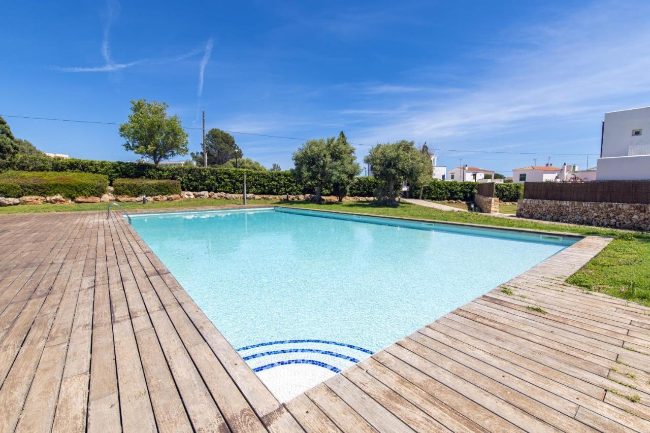 Biniancolla Iris Villa Exterior photo